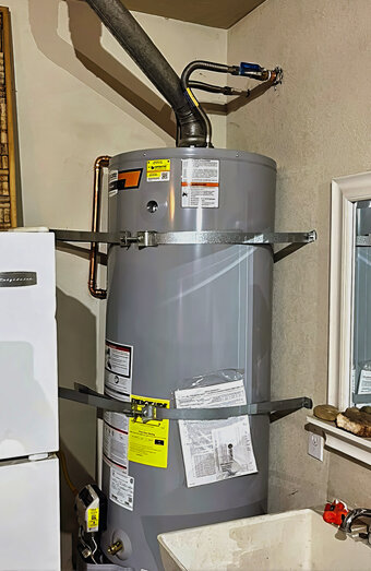 https://mountpleasanthotwater.com.au/uploads/2025/06/electric-hot-water-system-58767.jpg