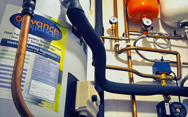 https://mountpleasanthotwater.com.au/uploads/2025/06/electric-hot-water-system-72670.jpg