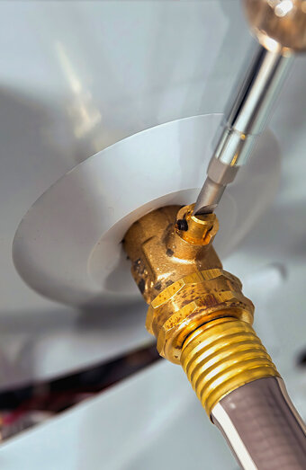 https://mountpleasanthotwater.com.au/uploads/2025/06/hot-water-servicing-24274.jpg