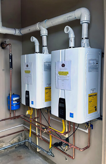 https://mountpleasanthotwater.com.au/uploads/2025/06/hot-water-servicing-52956.jpg