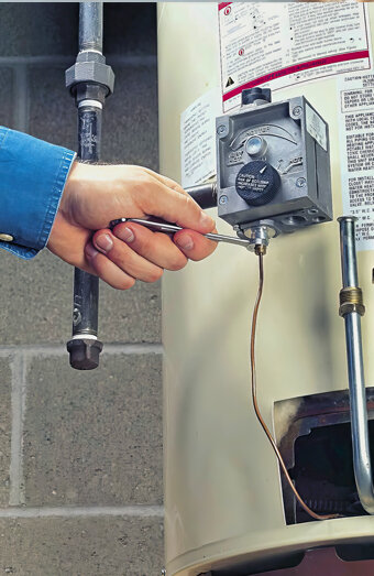 https://mountpleasanthotwater.com.au/uploads/2025/06/hot-water-servicing-64446.jpg
