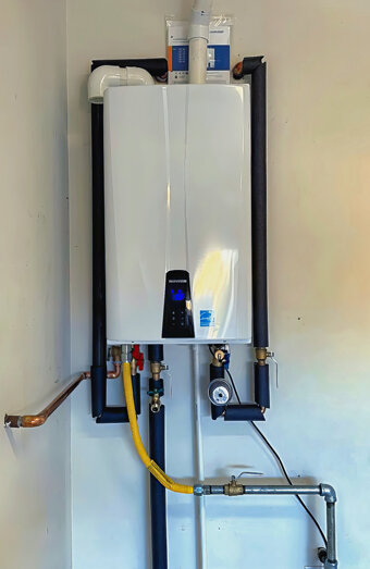 https://mountpleasanthotwater.com.au/uploads/2025/06/instant-hot-water-systems-63860.jpg