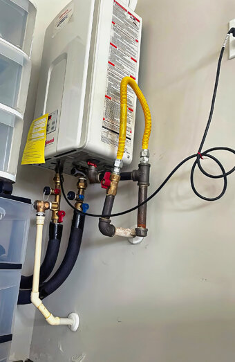 https://mountpleasanthotwater.com.au/uploads/2025/06/instant-hot-water-systems-65049.jpg